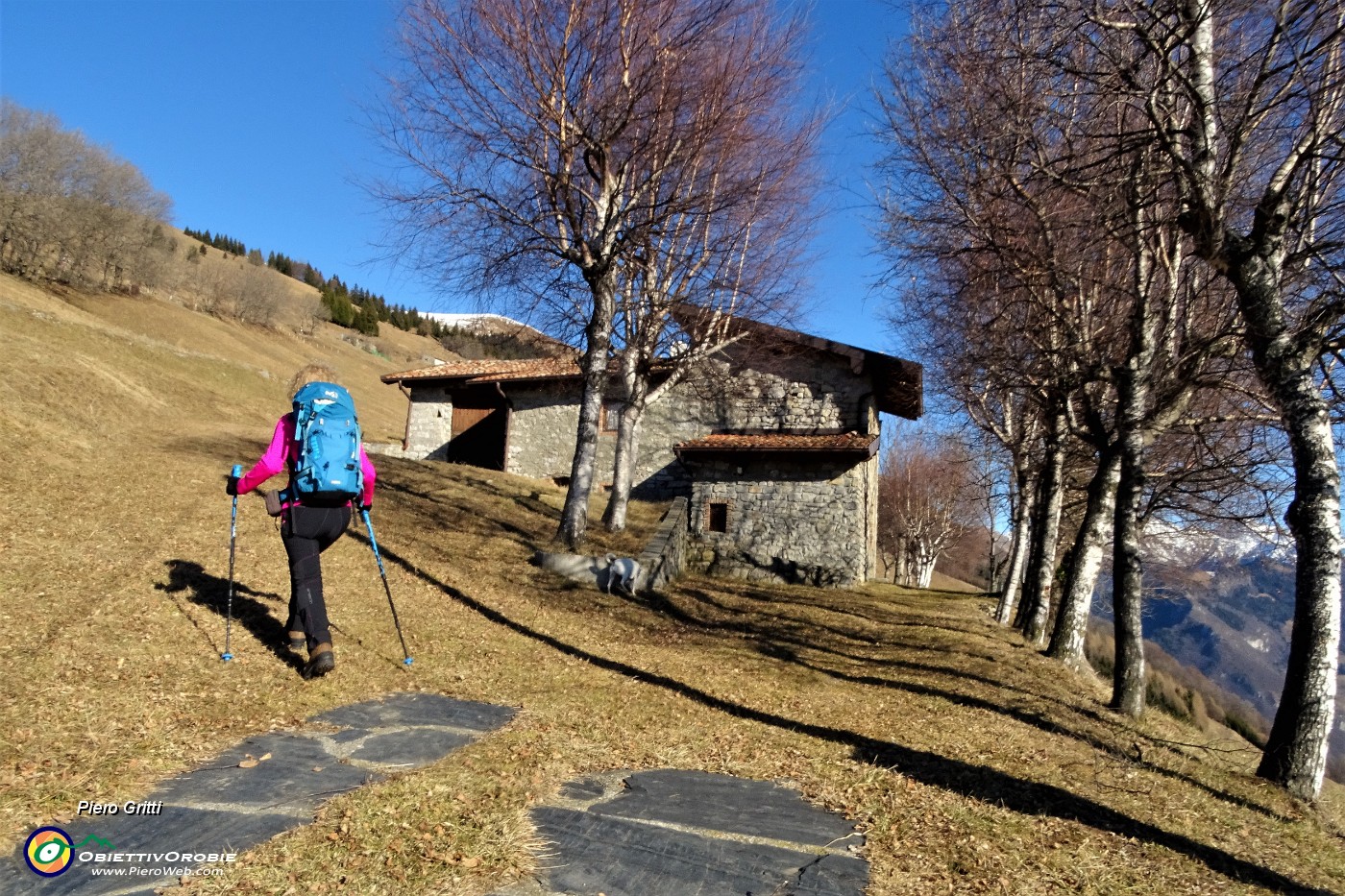 28 Salendo il Monte Alino....JPG